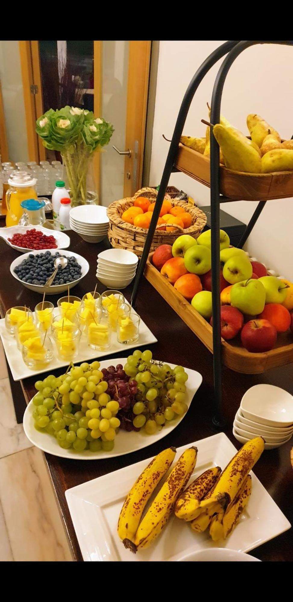 Belrom Hotel Синт-Трёйден Экстерьер фото